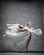 Breathtaking Photos Of Dancers In Motion Reveal The Extraordinary Grace Of Their Bodies