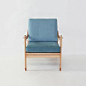 北欧の家具デザイナー、フィン・ユールを彷彿とさせる美しいデザインのソファ