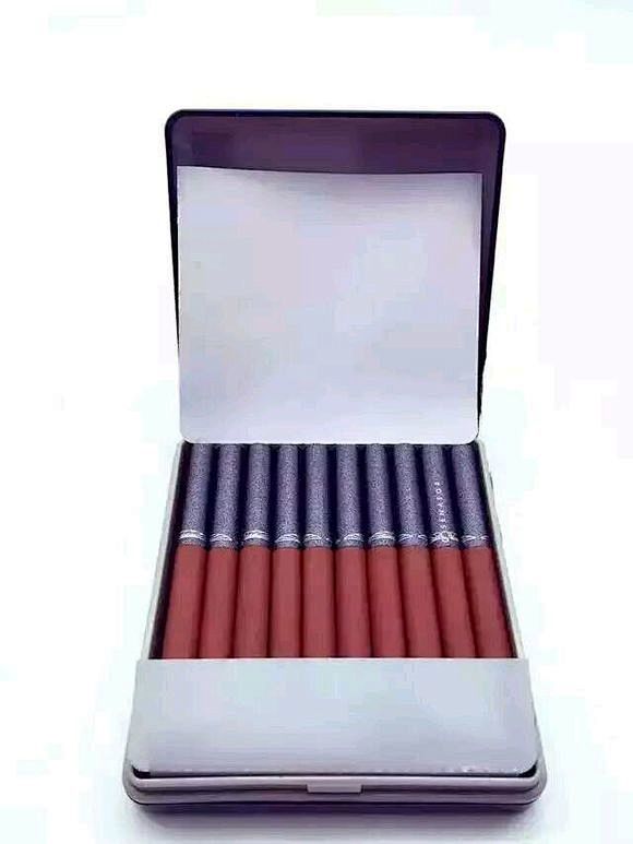 中宾利senator参议院超豪华铁盒包装让人动心的蓝莓香烟草吧百度贴吧