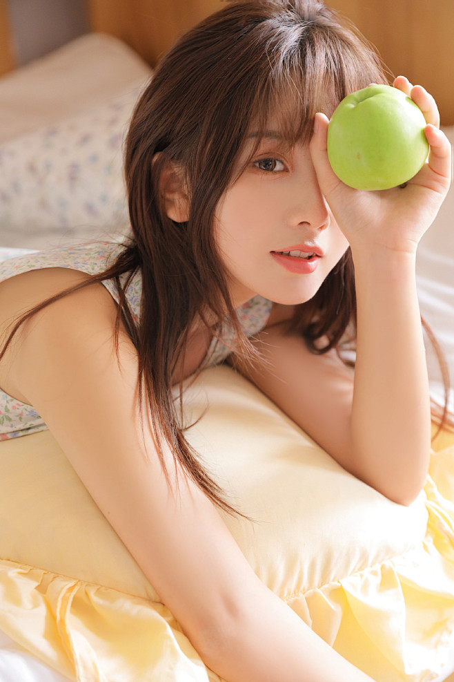 碎花裙美女性感养眼写真图片[8/8]_性...