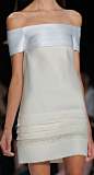 J. Mendel at NYFW Spring 2014-简洁的剪裁，精致的做工~优雅的露肩小礼服~