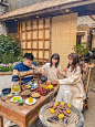 感受成都慢生活围炉煮茶晒太阳☺️超惬意！ : 过完年，终于可以回成都约到朋友一起去打卡一家新发现的宝藏院子 整体氛围超惬意，坐在院子里 围着火炉烤红薯、烤土豆、烤橘子 也可以自己带一些水果零食来哟 晒晒太阳，和朋友喝茶聊天吃瓜子，聊聊