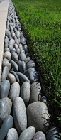 5 Creative Ways to Edge Your Landscape! Garden and Paving