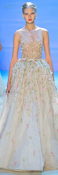 Julie950825采集到秀场~~fashion~~