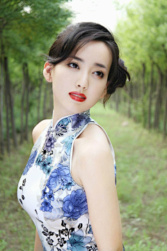 kYNzA_金涛采集到美女6