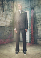 Louis Vuitton 2023早春男士系列 

“Fall in Love”主题，追忆20世纪70年代知名The Loft派对的创始人— 美国DJ David Mancuso，复古潮流衣橱。