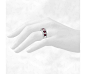 14k 白金椭圆红宝石与钻石戒指<br>（0.55 克拉总重量）