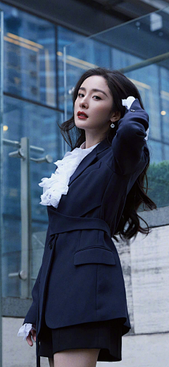 惊寂光采集到美人