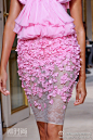 Details: Giambattista Valli Haute Couture S/S 2012 为你解读最华美顶级成衣的秘密，快关注@高级定制的前世今生