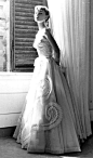 【无法忘怀的容颜】 奥黛丽·赫本Audrey Hepburn 。#赫本美人# #黑白美人# #经典影视# #老明星# #记忆中的女神# @予心木子 #公主#