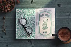 用老花镜打开的旧书样机 (PSD,PDF)