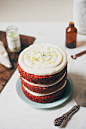 red velvet macaroon cake.