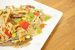 七彩长寿面炒素菜
