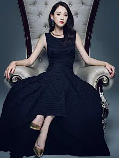 @陈乔恩 唯美写真，小公主一枚，每一张都是壁纸  ​​​​