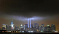 在世界贸易中心旧址 两道白光 纪念911十周年
