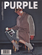 诞生于1990年代巴黎的《Purple》杂志纸张廉价，印制粗糙，但在经济危机刚过的那几年，粗粝的图像却特别适合当时穷得叮当响的街头青年。随着反时尚旗号的打响，《Purple》很快成为“新现实主义”摄影师集散地，诸如Juergen Teller、Wolfgang Tillmans等在此共同开创影像风格自由松散的杂志摄影新风潮。