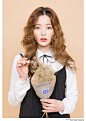 韩国美女漂亮头发造型海报黄色秀发