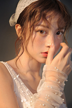 Lumos_Lune采集到女生素材