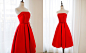 女孩们都缺一条#小红裙# By @LeCamelia婚纱礼服定制 : 经典的红色向来不会让人失望，红色的裙子也从来不是压箱底的那条。我们一直想做出一条完美的红裙子， 红而不俗，红而不张扬，红而明朗。LeCamelia手工小红裙，虽是红色血脉却又如同LeCamelia精神一样静谧、淡雅、低调，这也是每个女孩寻找的那条小红裙吧。