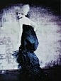 Paolo Roversi：用光影作画的时尚摄影大师