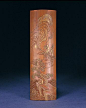 竹雕留青仙人图臂搁，清，长23.5cm，宽6.8cm，厚0.7cm。清宫旧藏
