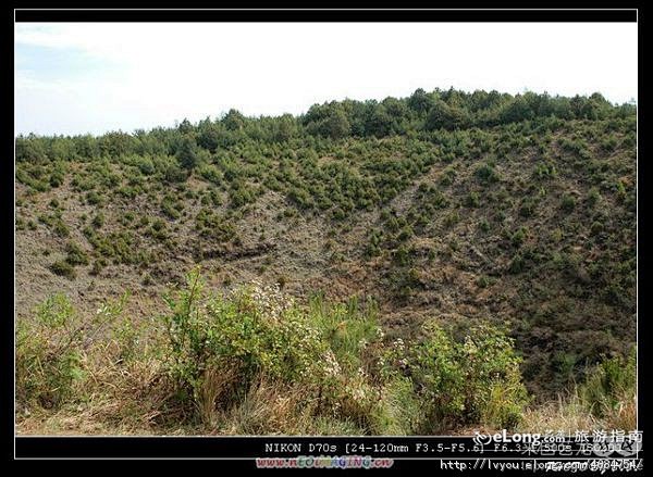 我登上了火山口