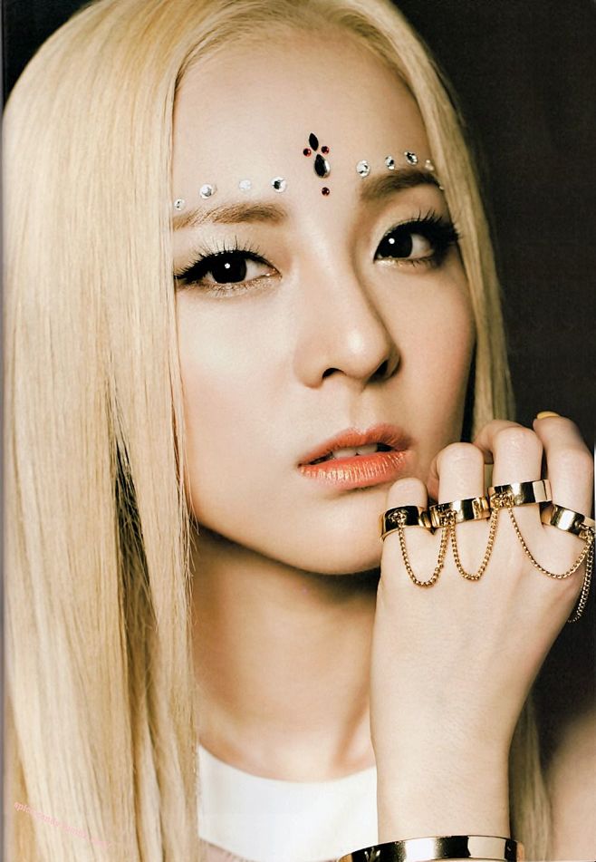 #2NE1#DARA