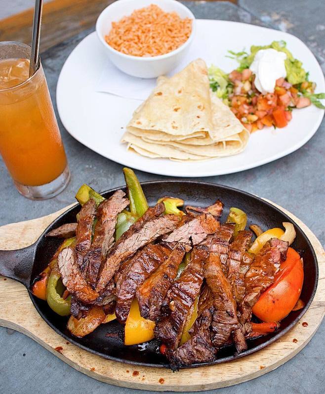 beautifulcuisinesthesemezcalmarinatedblackangusskirtsteakfajitas