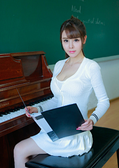 net采集醉醉以醉醉采集到她好凶啊wifi倩倩artist.yy.