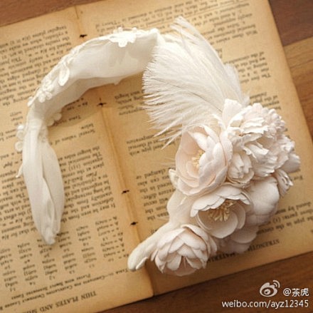 小整理下 这几年做的布花 从一开始的不知...