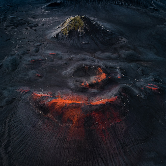 The Crater Series : ...