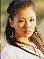 #旧爱浪# 2003年，《天龙八部》饰演阿朱的@刘涛tamia ，双眸粲粲如星，“阿朱就是阿朱，四海列国，千秋万代，就只有一个阿朱”。祝涛姐出道19周年快乐~ ​​​​
