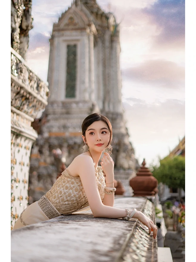 曼谷旅游郑王庙泰服写真体验