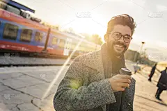 幸福,青年男人,等,火车站,在活动中,旅途,仅男人,肖像,仅一个男人,地铁
