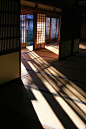 日本的东方禅意建筑美学。光线与空间，扑朔迷离的美感！
