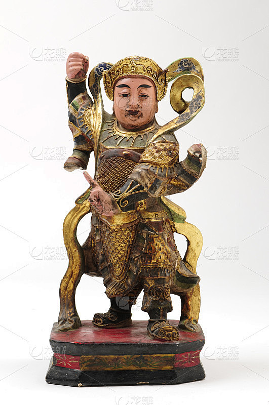 唐代传说中中国传统门神的仿古雕像