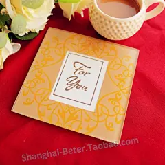   http://Shgfts.1688.com
 Beter Gifts® #玻璃杯垫# #家居用品# #小回礼# #新年派对# #跨年派对# 
 年会晚宴轰趴BD015金色年华插卡杯垫,欧美婚礼用品 诞生乔迁答谢