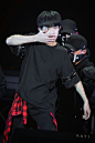TFBOYS易烊千玺 壁纸高清 氧气美男
汗水古风古装美男少年
可爱糯米团子
自在如风的少年飞在天地间比梦还遥远，逆光的你是梦中的模样
你美得像雕刻家手中一件精美的艺术品
一勾手，一抬眉都有着属于自己的味道。为什么你的眼神里有些看不分明的悲伤，寂寞，坚定，深意……
新发型特别清爽，脖子好长，鼻子好挺，皮肤好水嫩。
二次元走出的男孩，架子鼓 跳舞，美男 白西服，流浪记 黑暗天使 我们的小可爱
黑白配
cr.微博见图，侵权删