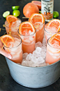 Grapefruit cocktails - perfect for summer!: 