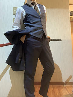 浮世青灯采集到西装与器械
