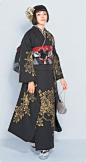 iki-mono: If this is a denim furisode I love it…I’d consider wearing it even though I’m too old for furisode.