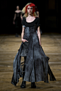 Yohji Yamamoto Spring 2016 Ready-to-Wear Fashion Show : See the complete Yohji Yamamoto Spring 2016 Ready-to-Wear collection.