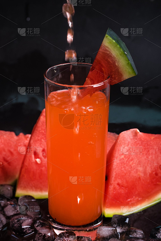 西瓜,垂直画幅,红色,寒冷,西瓜汁,水果...