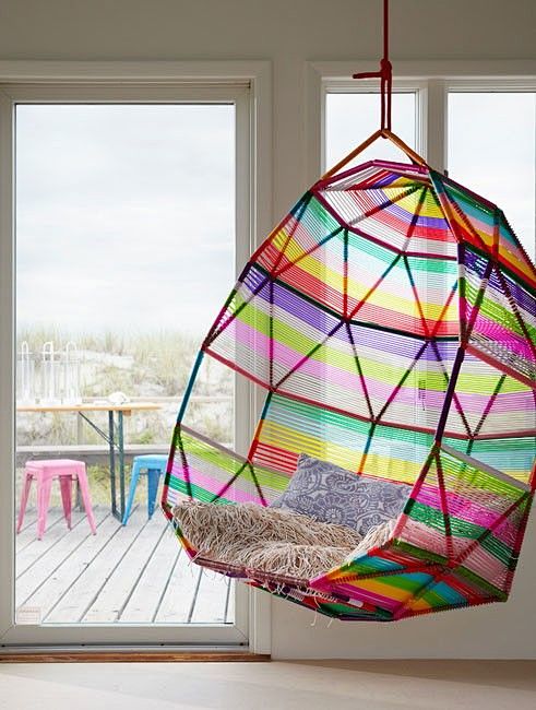 swinging chair: 
