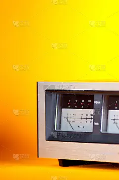 带指针的模拟峰值RMS音频功率VU表