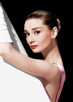 zeusin采集到Audrey Hepburn