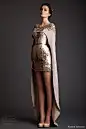 Krikor Jabotian 在这一季的婚纱礼服，便圆了准新娘的梦。华丽，璀璨的珠饰以各种各样的姿态织绕在礼服上，更散发出璀璨的光芒，将新娘拥簇其中，让新娘光彩四溢。在这如此重要的一刻，krikor jabotian新娘如此星光熠熠，如何不叫人心向往之。.
