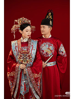 123呃呃呃采集到婚纱照 汉服