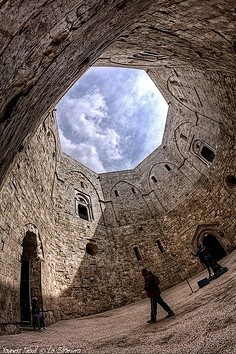 Castel del Monte - A...