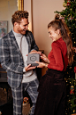 Gotta love your siblings <3 Christmas is the best time to catch up with everyone! This Christmas, the watch and jewellery brand CLUSE has revealed two Christmas Giftboxes. The first gift for her, is a beautiful women's watch gift set, with an extra lea